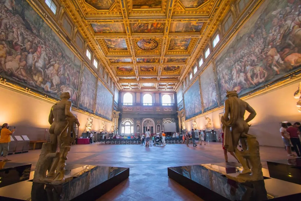 Guest house Home Faenza At Most Historical Center With Lift !!! Florence