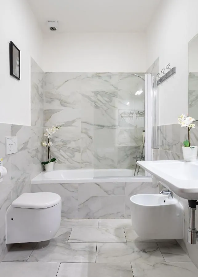 Home Faenza At Most Historical Center With Lift !!! Florence Guest house